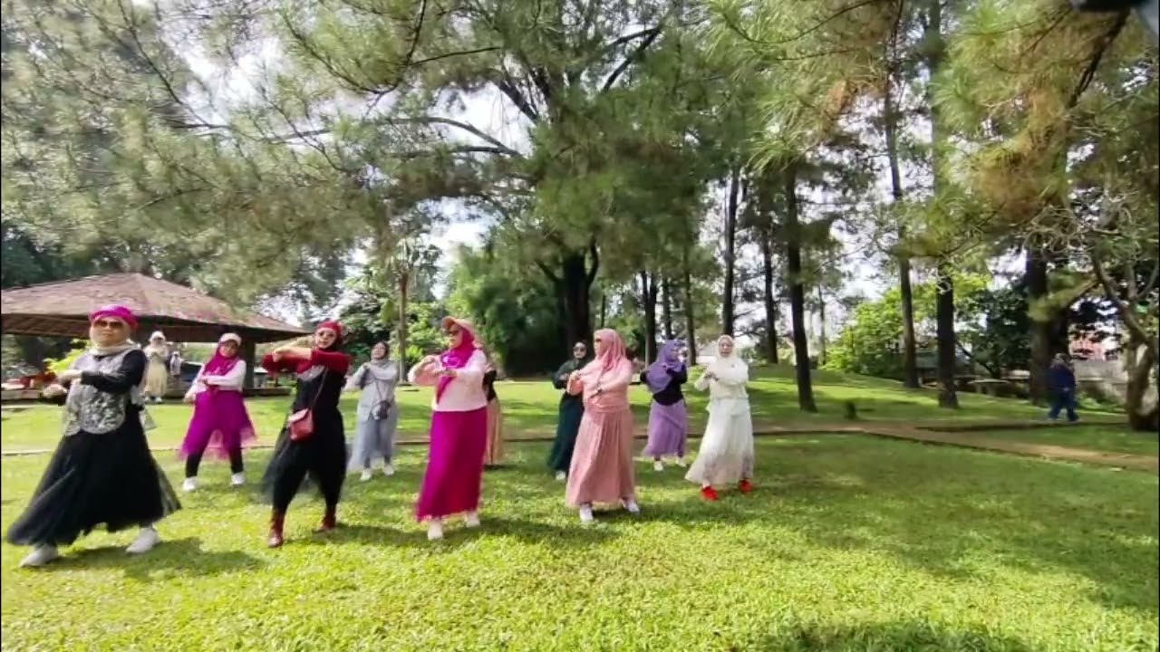 Anak Sekolah | Demo by Daisy Group of Ceria39 Line Dance