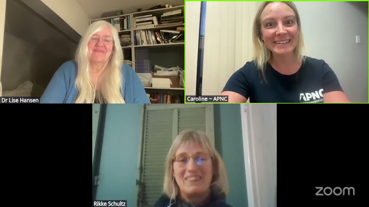 Holistic Vet Sisters Ep.46 - Extreme Allergies, Inflammation, HRT or not? IVDD & Struvite's