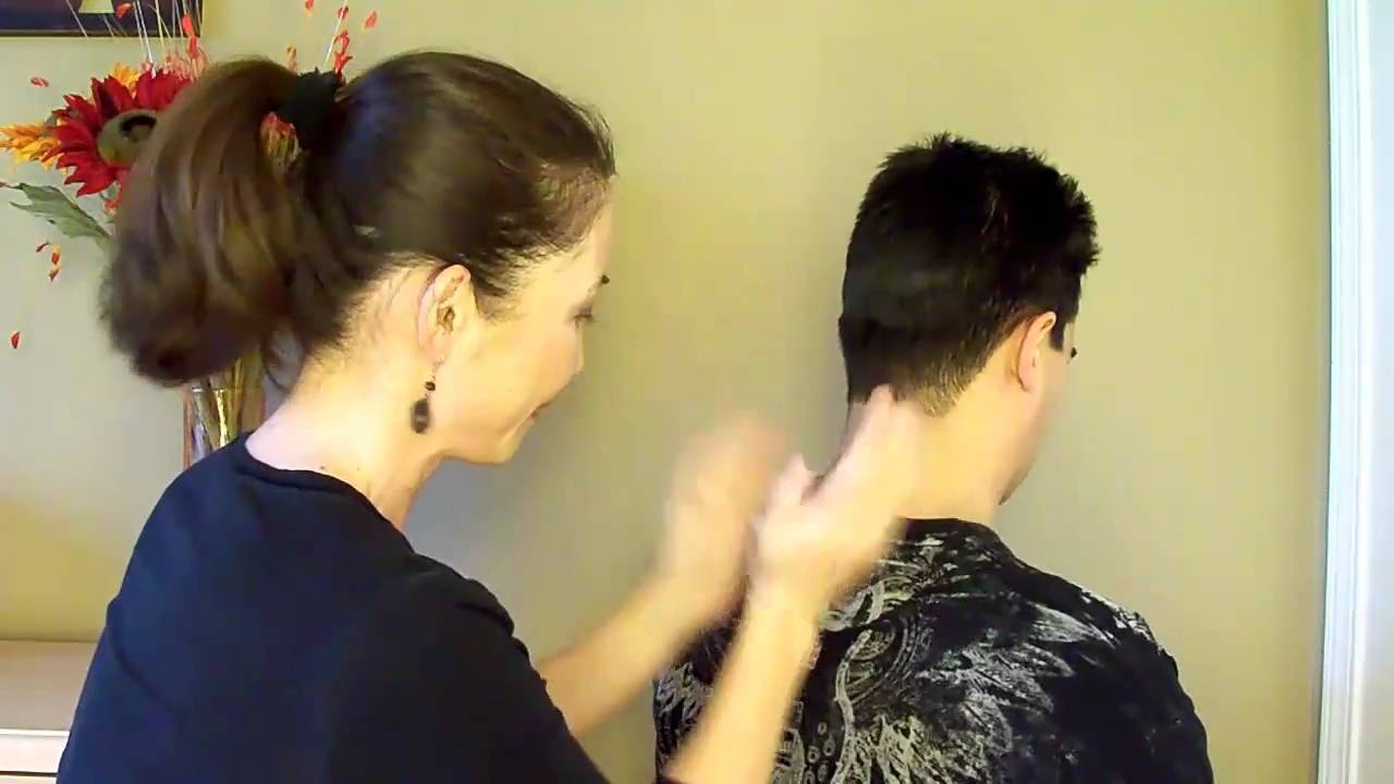 How To Massage Neck With Thai Chop - Massage Monday 16