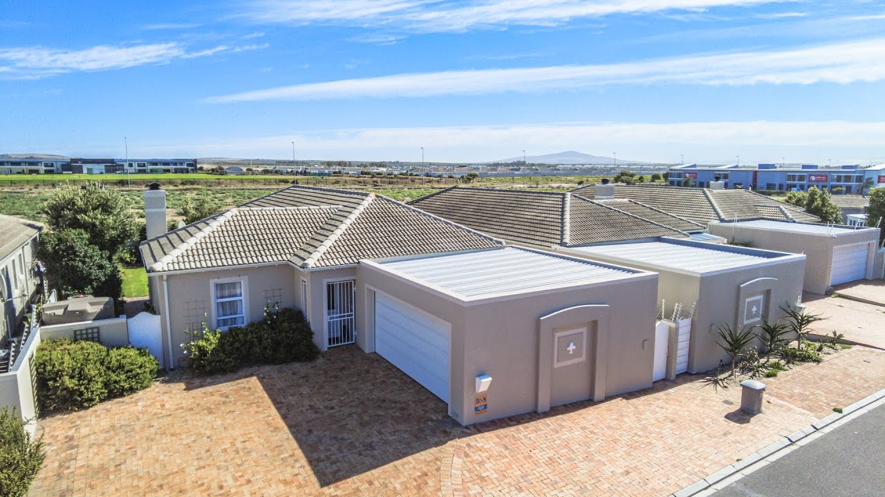 4 Bedroom For Sale - Sunningdale