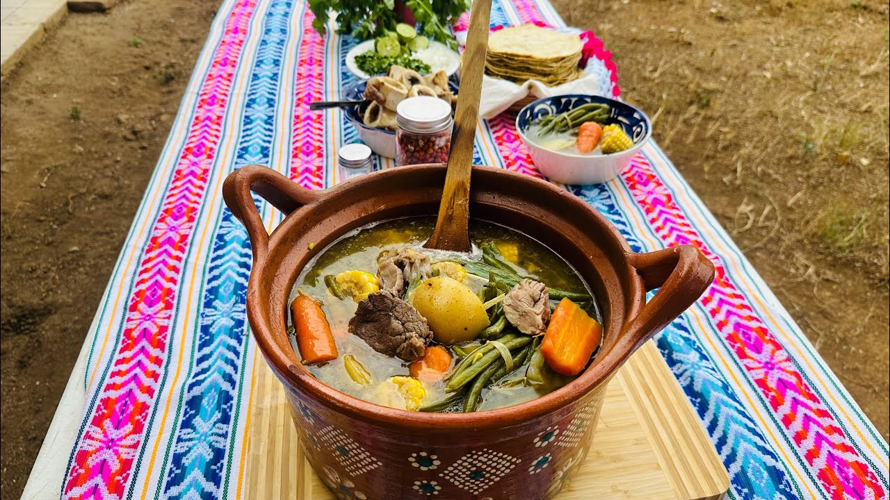 El mejor caldo de CHAMBARETE con todos los poderes…