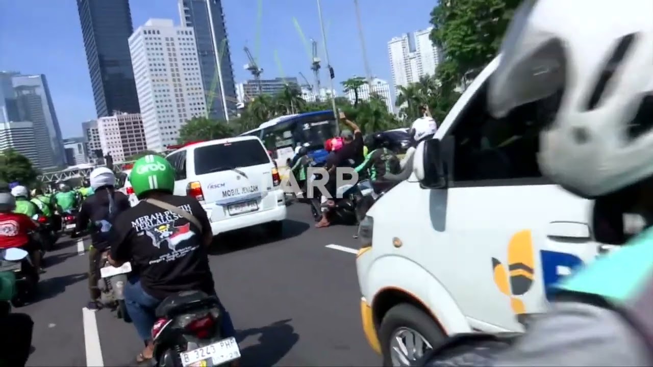 MASYALLAH! RIBUAN OJOL IRINGI JENAZAH AFFAN KURNIAWAN KE PERISTIRAHATAN TERAKHIR | STAR UPDATE