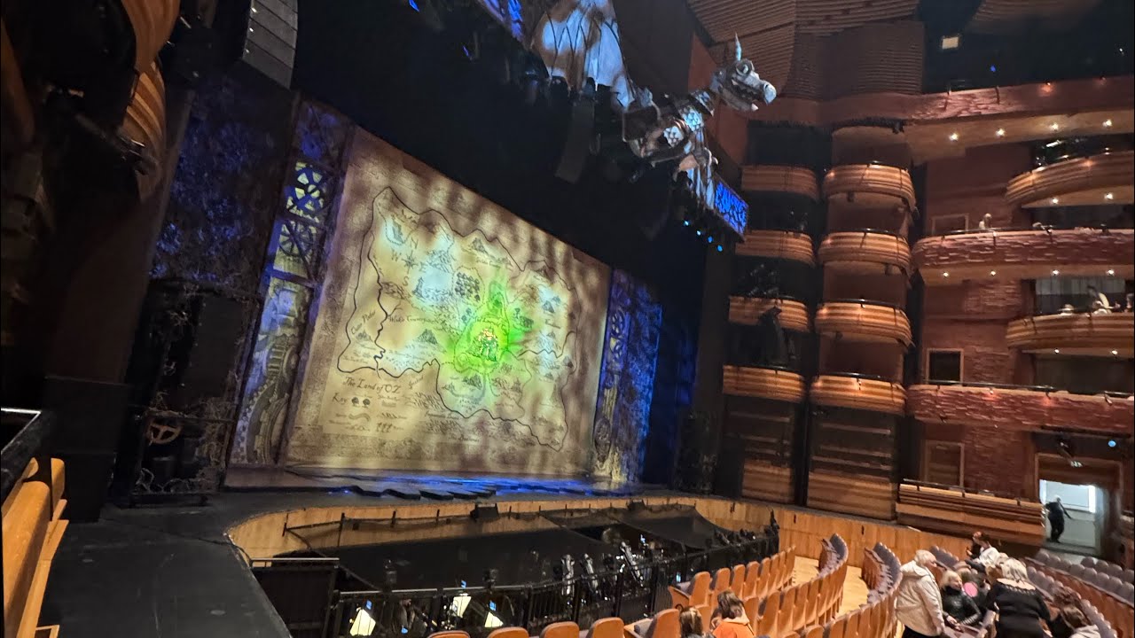 Wicked | Curtain Call | 23/11/24 | 2:30pm | Wales Millenium Centre
