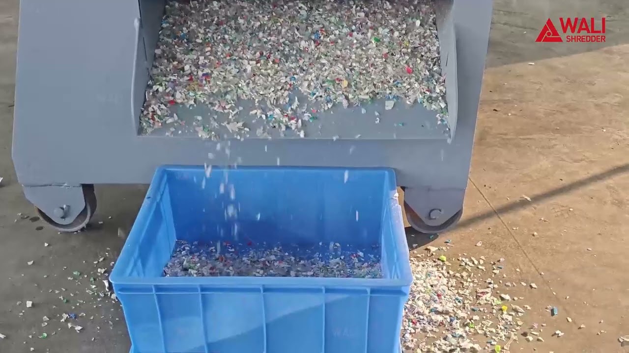 200-300kg/h Plastic Crusher Machine#plasticcrusher #factory #crusher #WasteManagement #CleanFuture