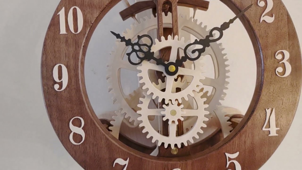 Wooden gear clock - compact gear clock
