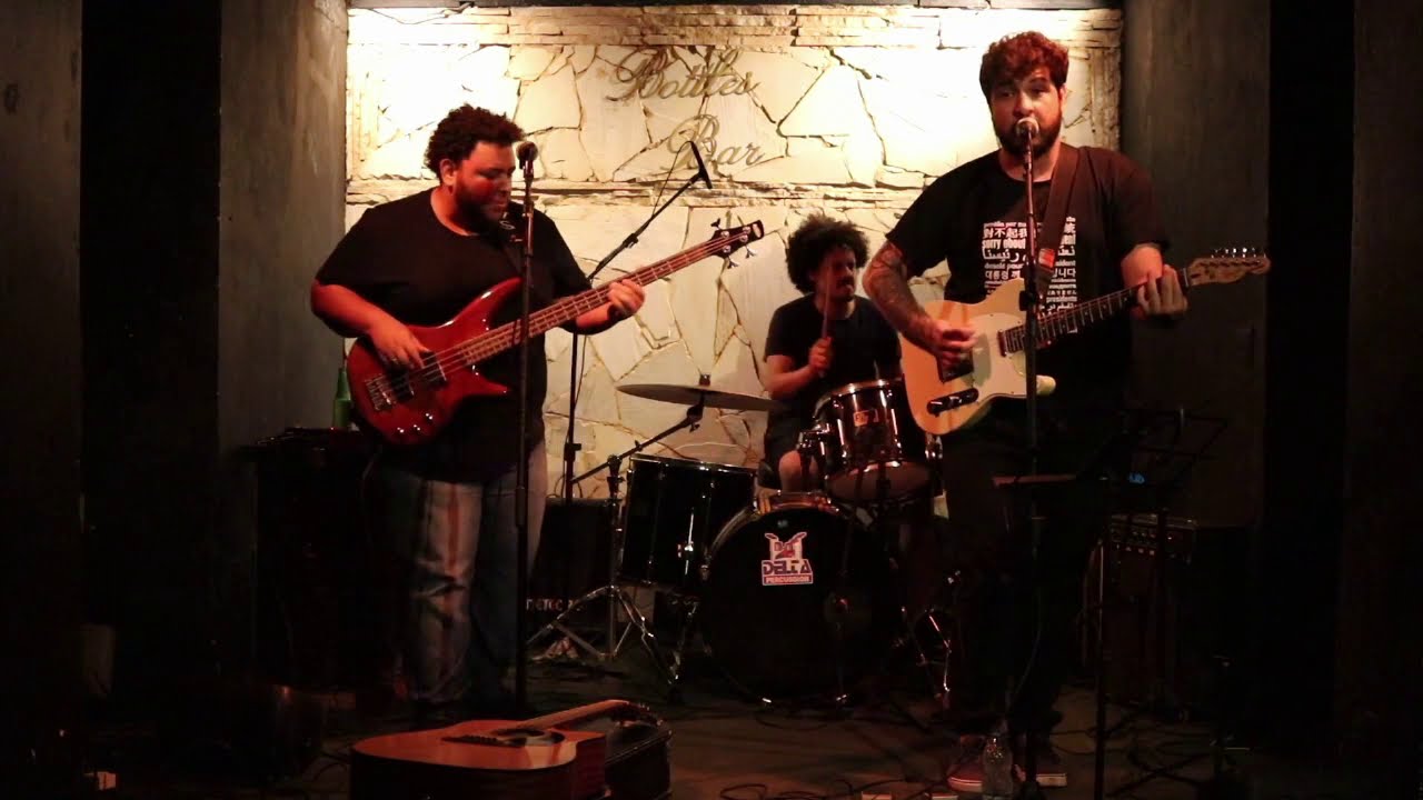 77 Rota&ccedil;&otilde;es - Chuva e Querosene (Ao vivo no Beco das Garrafas)