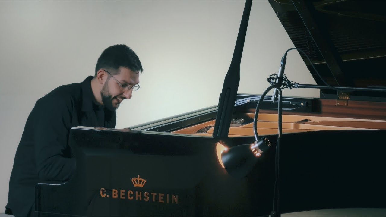 Vladan Veljkovic - Chilly (solo piano)
