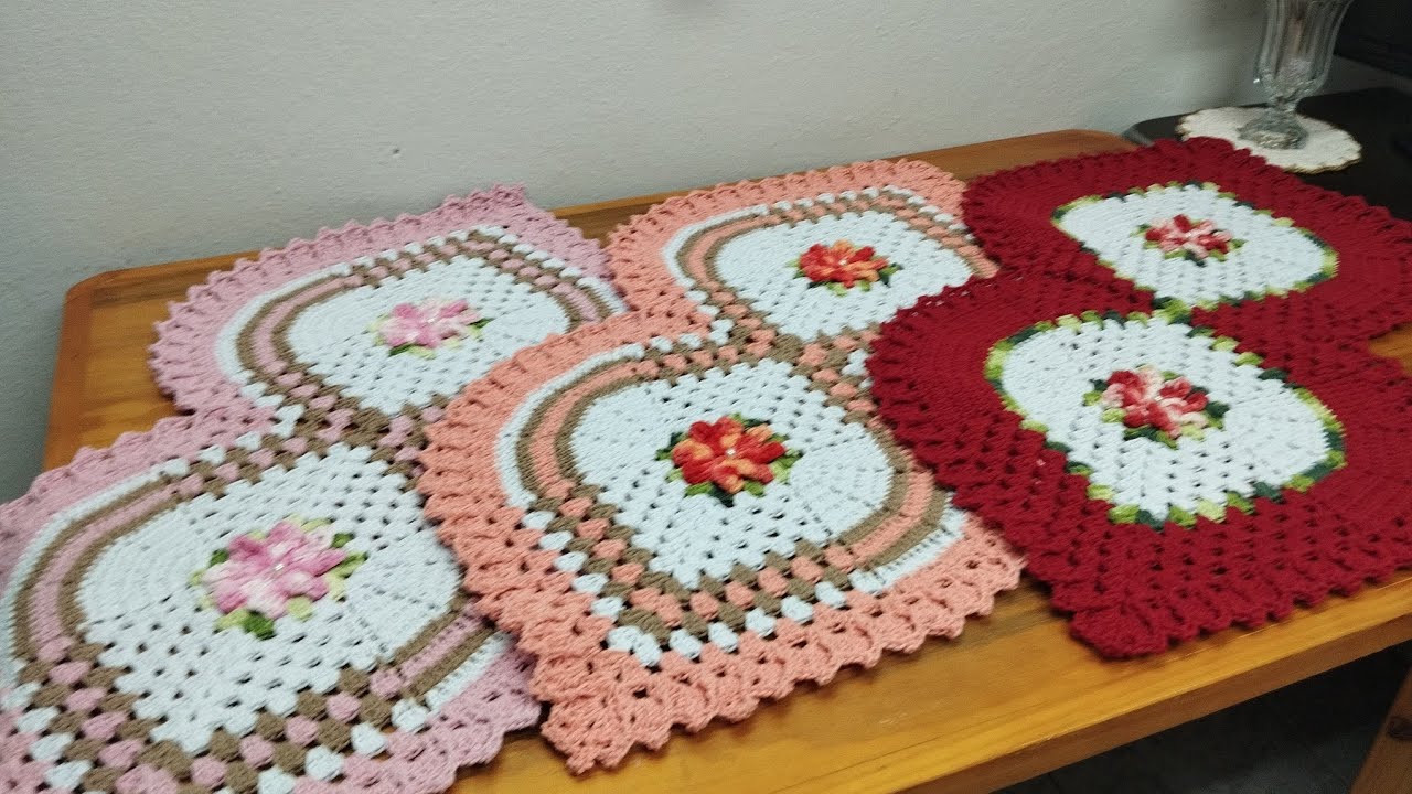 Lindos trilhos de mesa. Para o dia das mães.