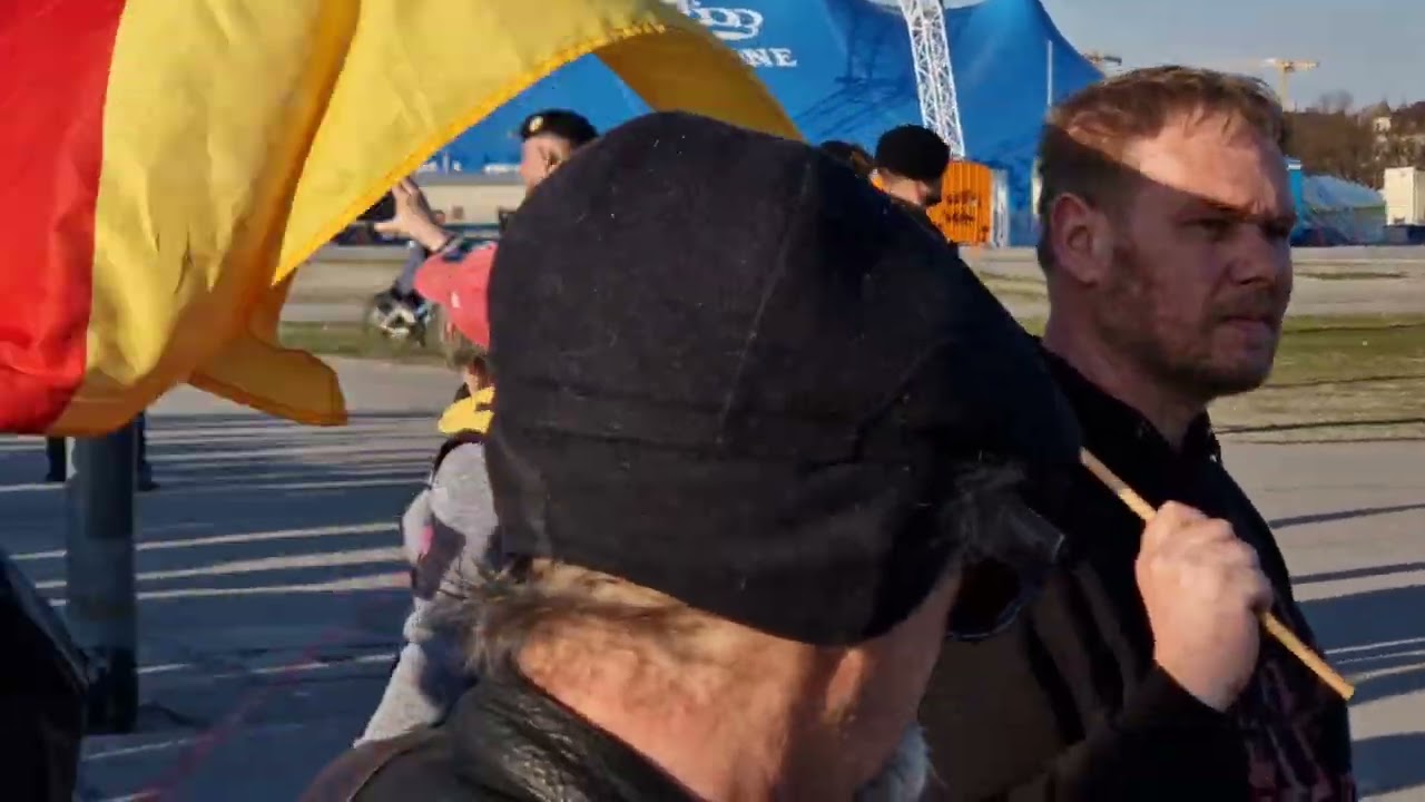 GfD und Antifa in München 22.3.25 Theresienwiese 