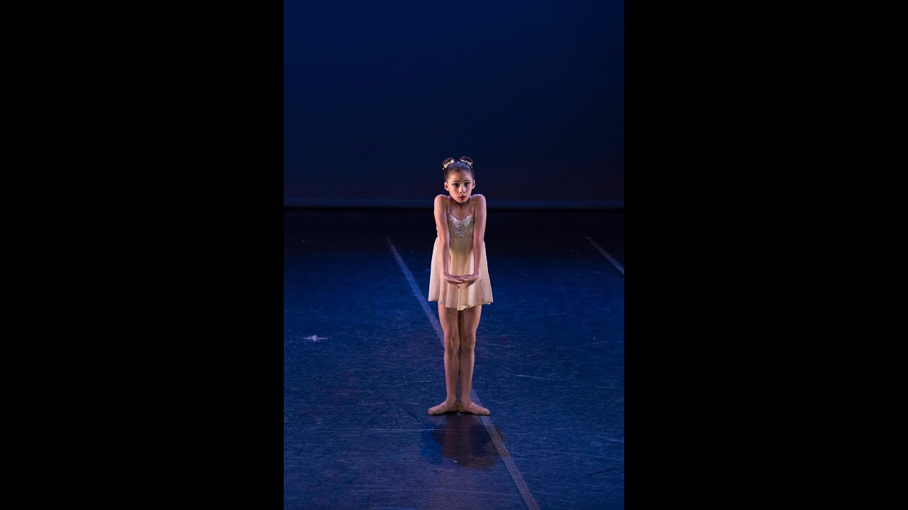 Romina Martínez Campa -Escondeus (XIV Concurso Nacional de Ballet)