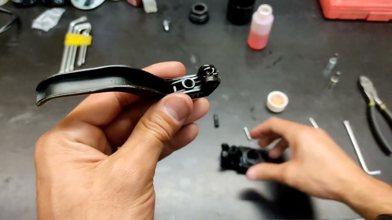 Como Trocar Pistão do Manete de Freio Hidráulico Magura MT4 
