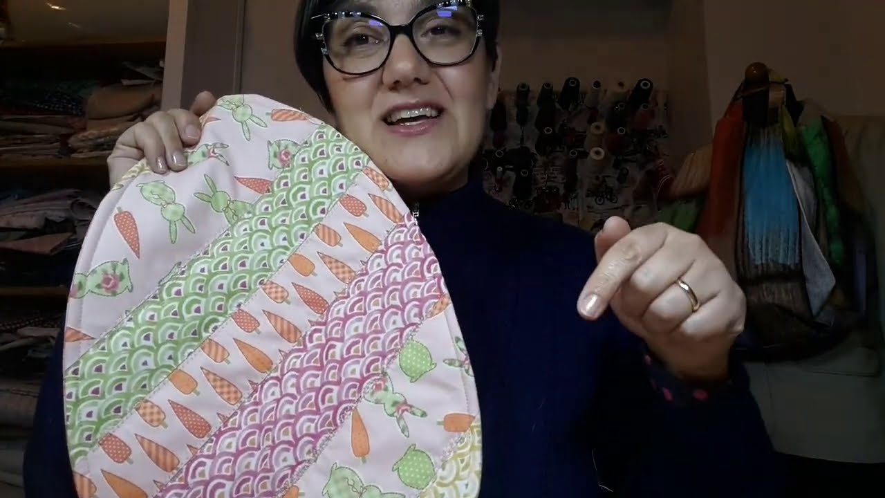 idea regalo per pasqua con ritagli di tessuto / tovaglietta colazione /  cartamodello gratis