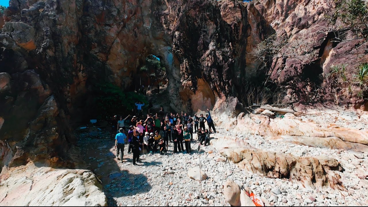 Camping bersama rttmc di pulau mawar 