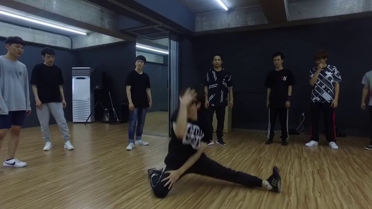 HONG10 - Red Bull BC One All Star | POP UP Master Class © FRZM
