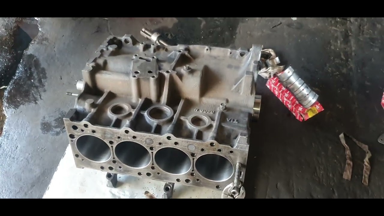 4D56 ENGINE rebuild.