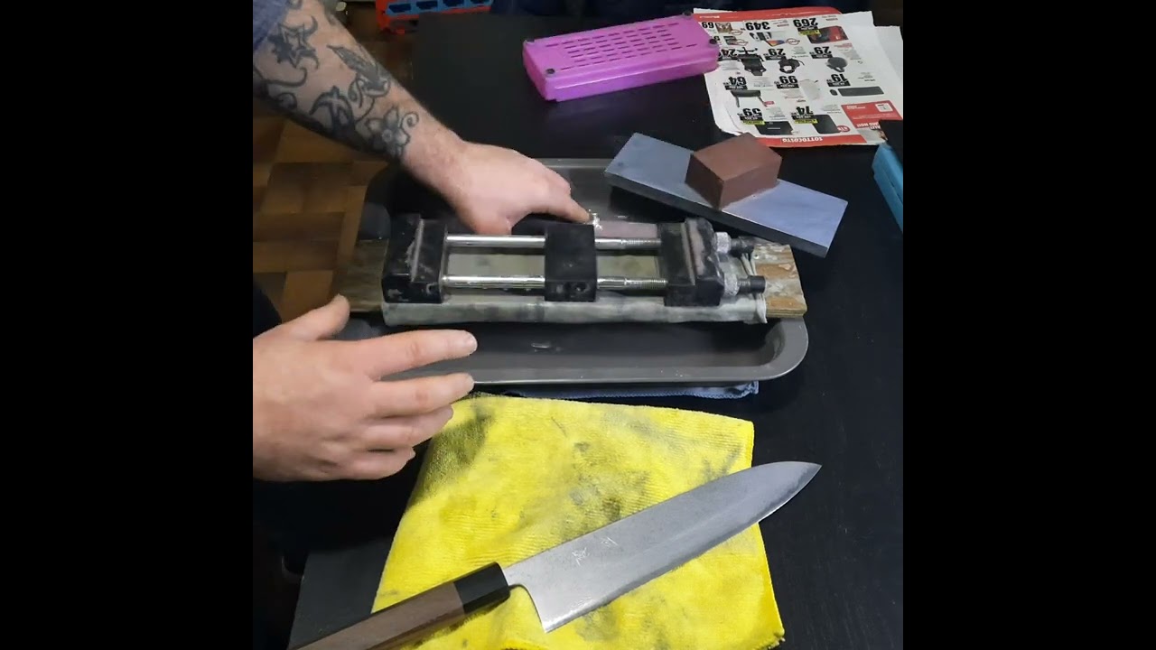 Sharpening Suminaghasci gyuto using Shapton kuromaku stone,  steel aogami n°2