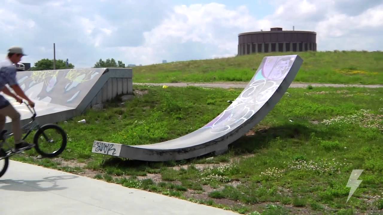 DAN'S COMP BMX: TORONTO BROC RAIFORD/MORGAN LONG