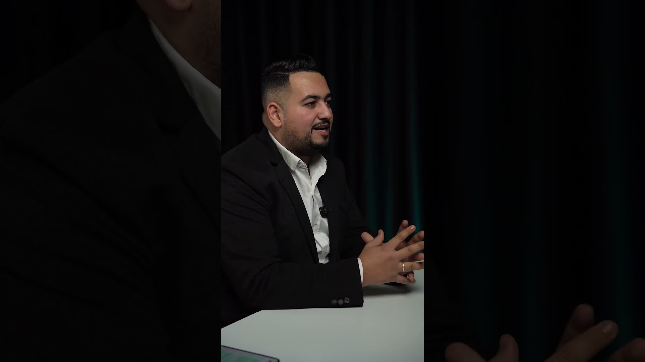 فيديو شبعان معلومات 😍🔥 طاغي صاحبك كايقرى في الباك