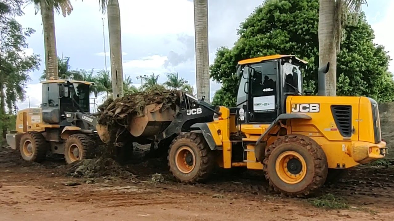 PÁ CARREGADEIRA JCB 426ZX E XCMG LW 300KV SÓ NA COLETA DE ENTULHO