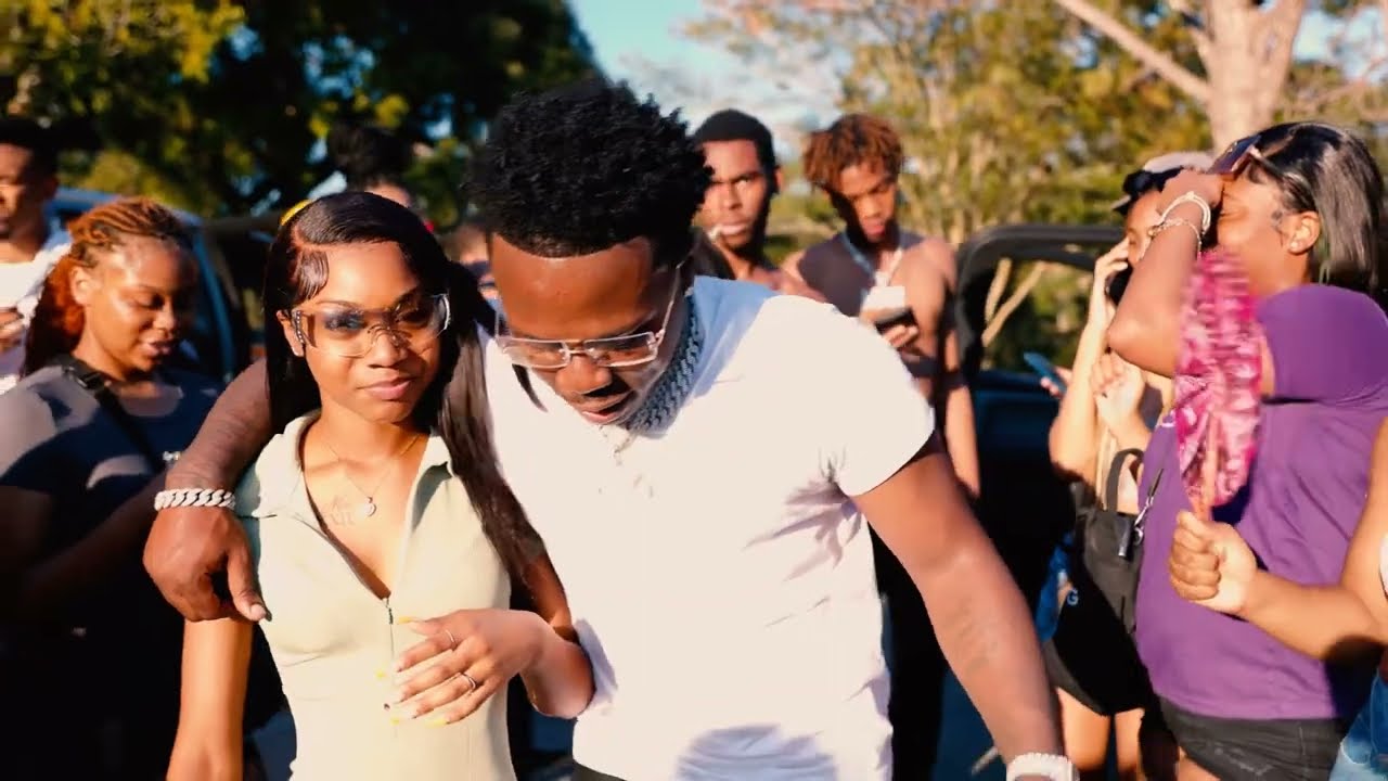 Wncwhopbezzy ft Subtweet Shawn Hoess Outside (OfficialMusicVideo)