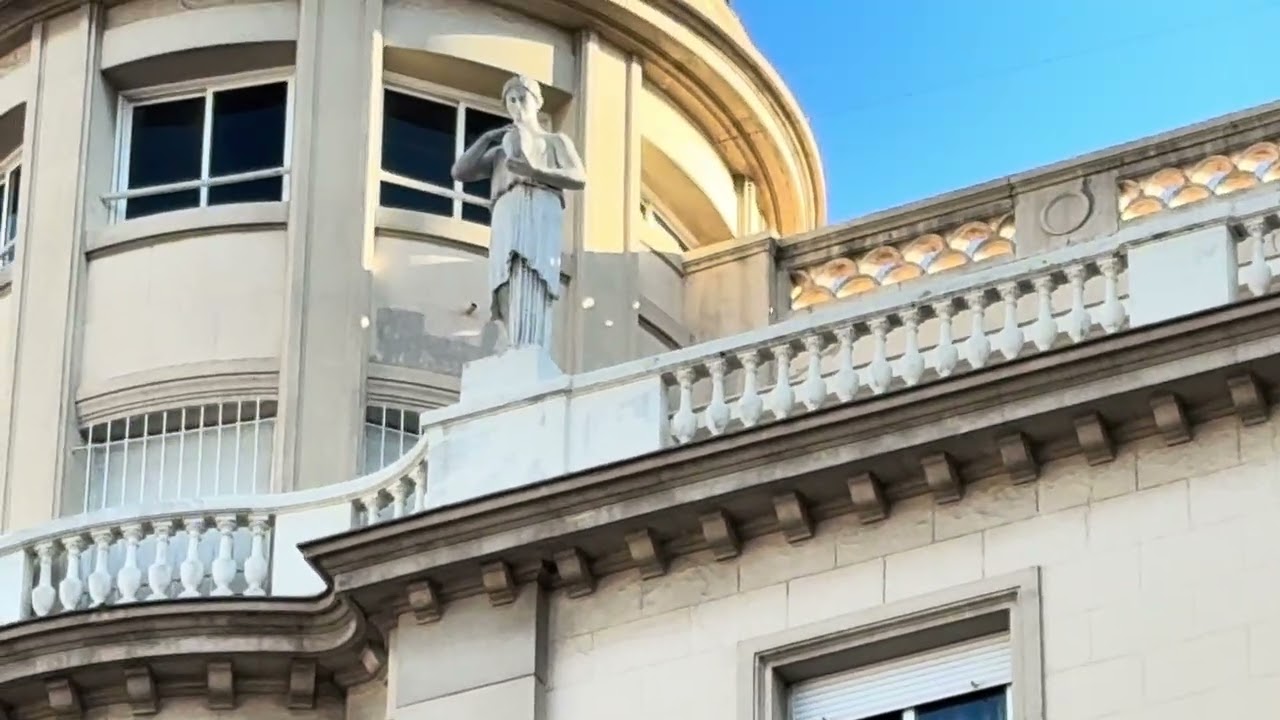 Personajes enigmáticos Barcelona 22