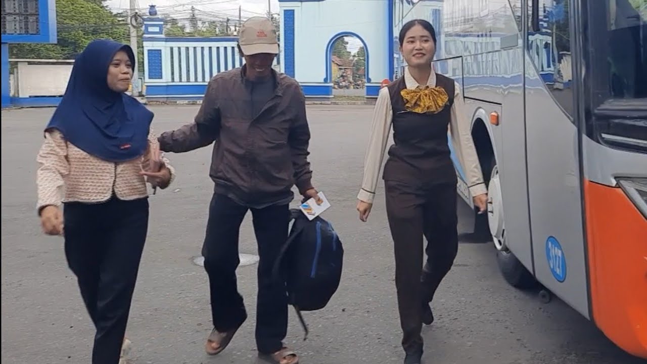 Berangkat Ke Jakarta Bareng Pramugari Rosalia Indah Terminal Maospati Magetan