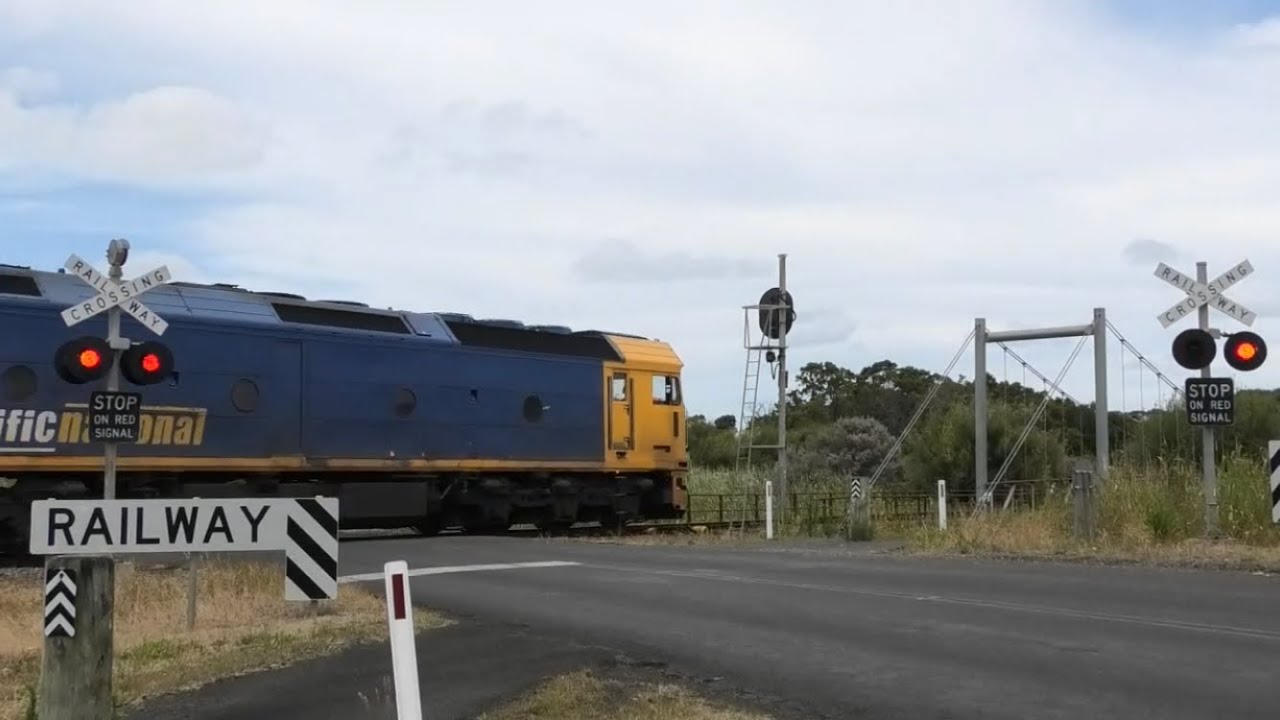 Julia Street, Portland, Vic | ARTC Railway Crossing