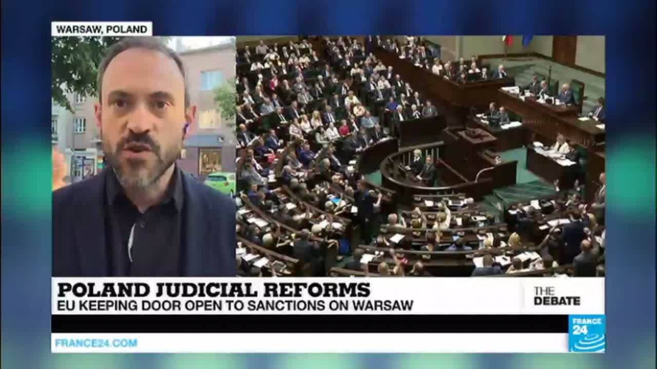 Polish public opinion divided over EU's intervention