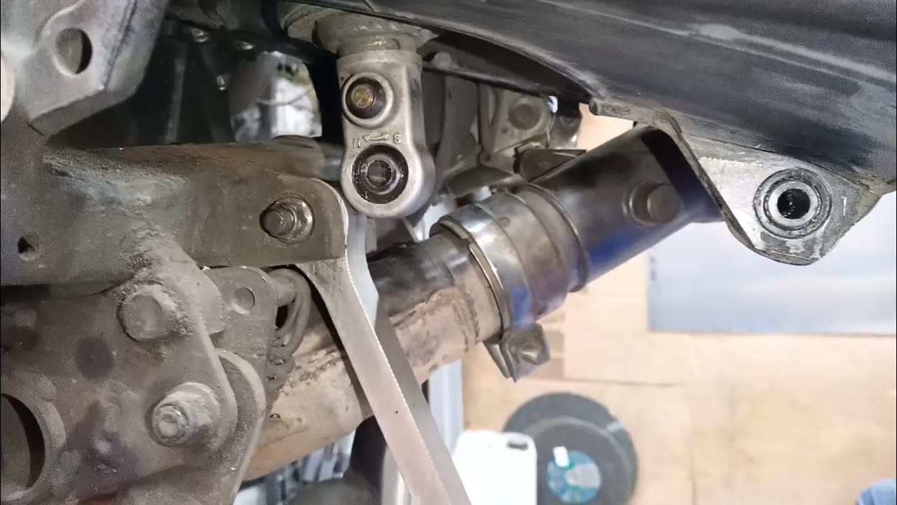 Дефектовка задней подвески Yamaha FZ-1 Fazer