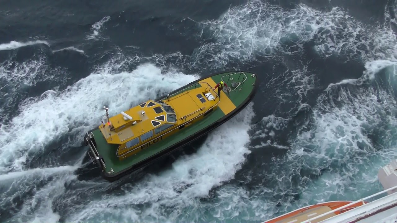 Sydney Harbor Pilot boat