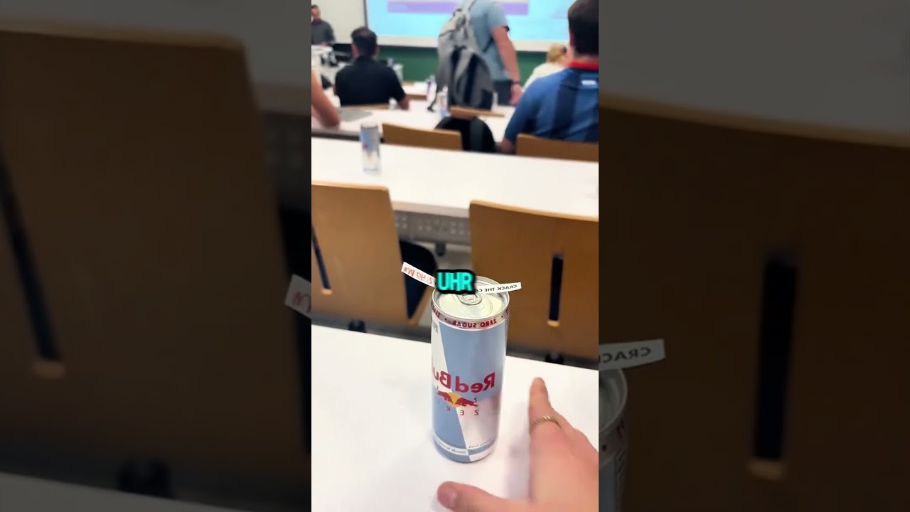 Sie &ouml;ffneten alle Red-Bull-Dosen gleichzeitig! 😳