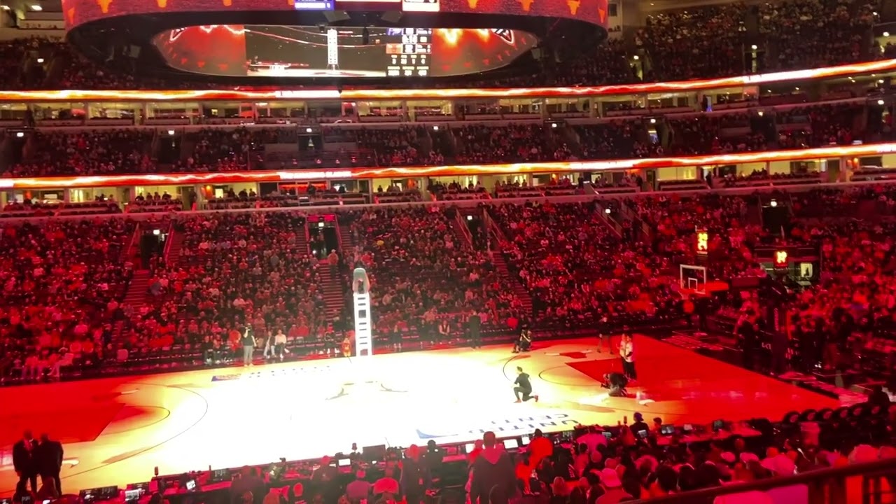 Chicago Bulls halftime entertainment