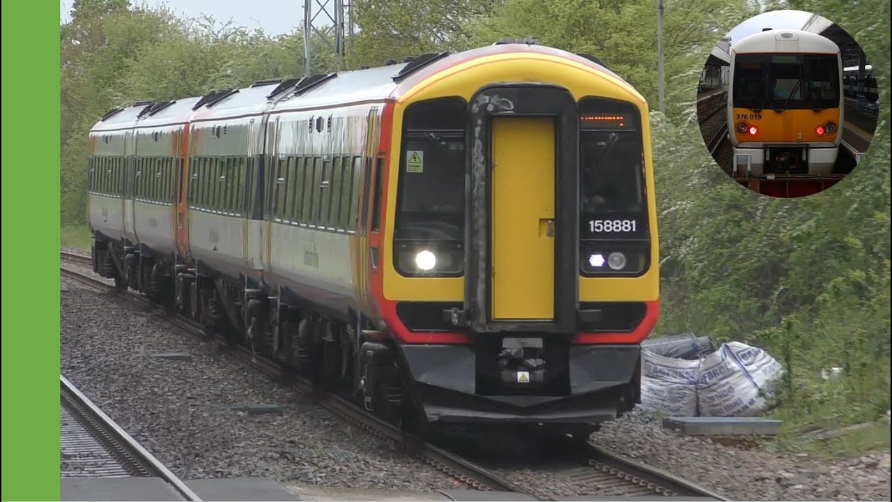 Trains at Mortimer