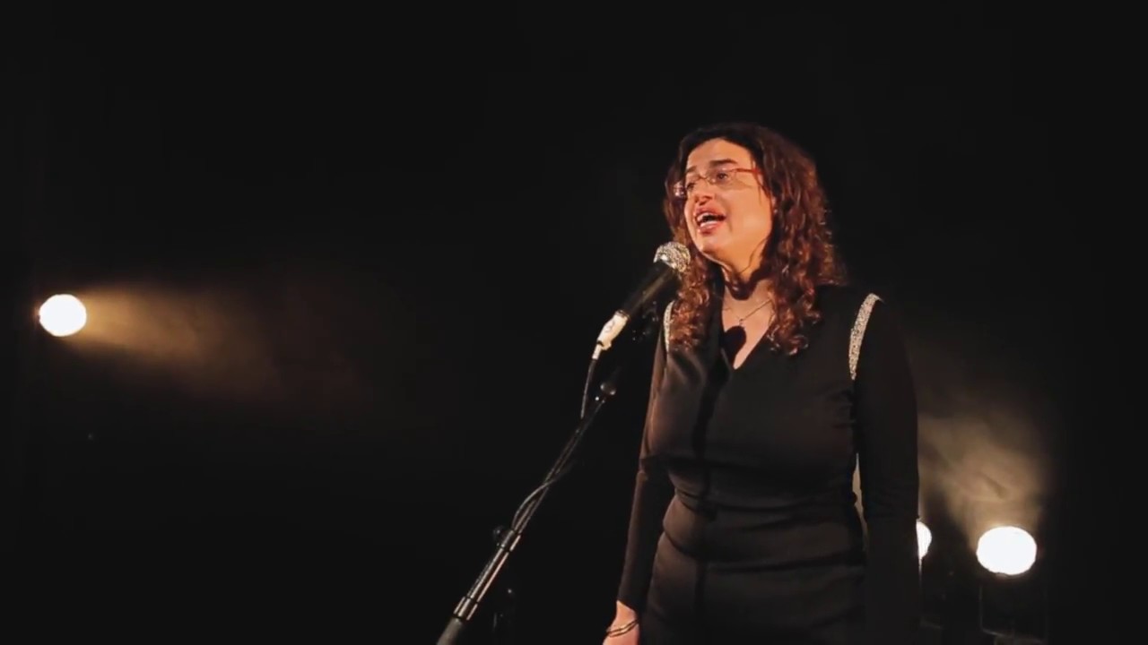Sigalit Banai - My skin is Hebrew סיגלית בנאי 