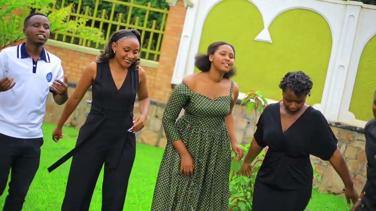 AMABUYE NOEL ARTIST 0780529080