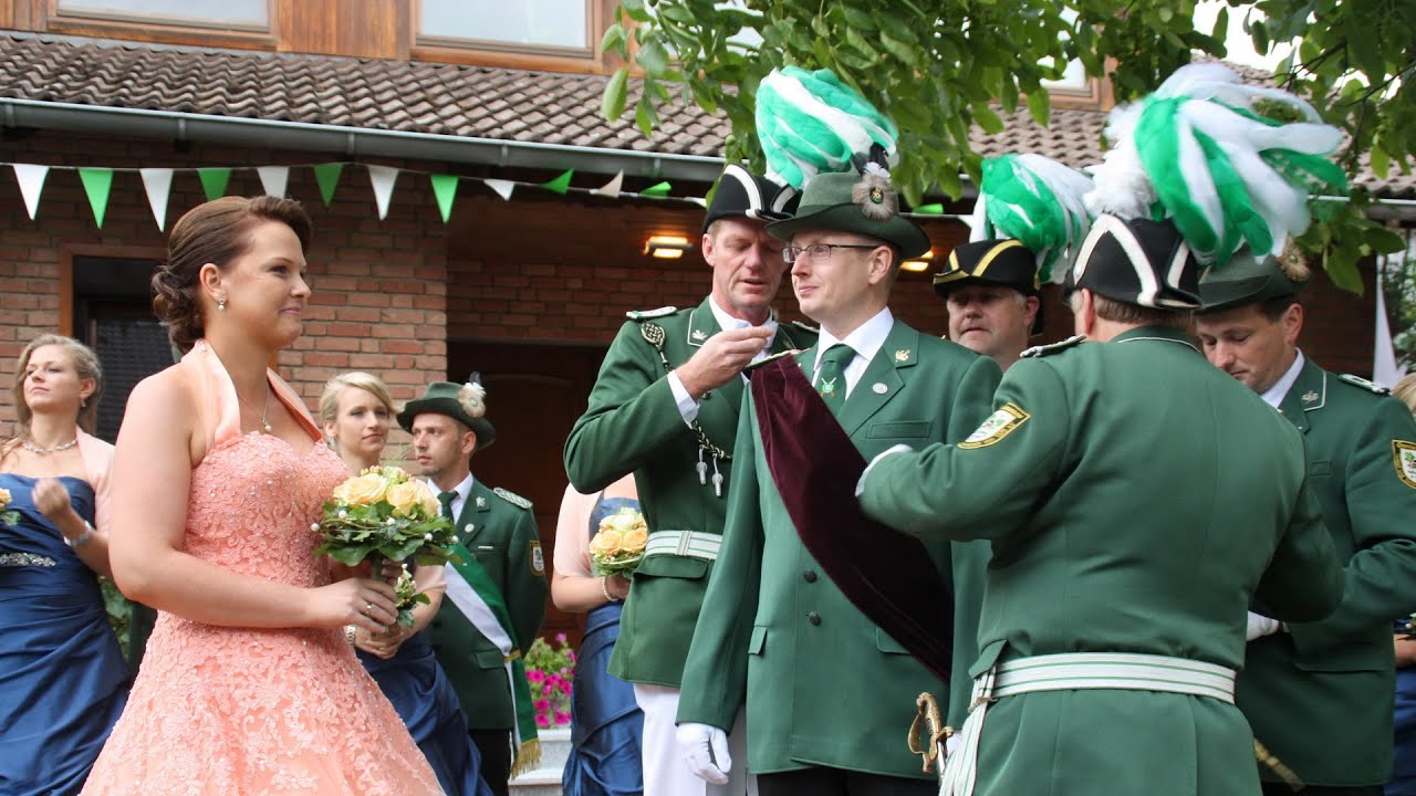 Proklamation des neuen Königspaares - 10. Heimatfest in Ovenhausen 2015