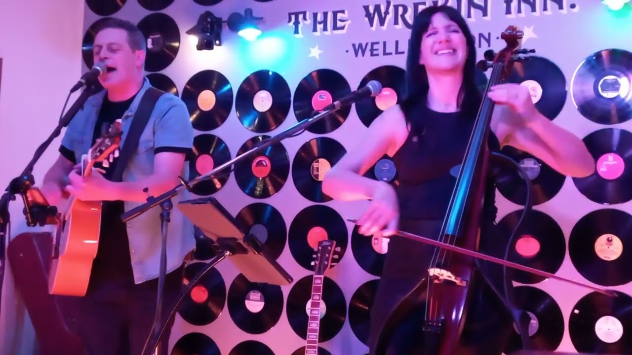 Rockacella - Don't Bring Me Down (E.L.O. cover) - The Wrekin Inn, Wellington - 25-01-2026