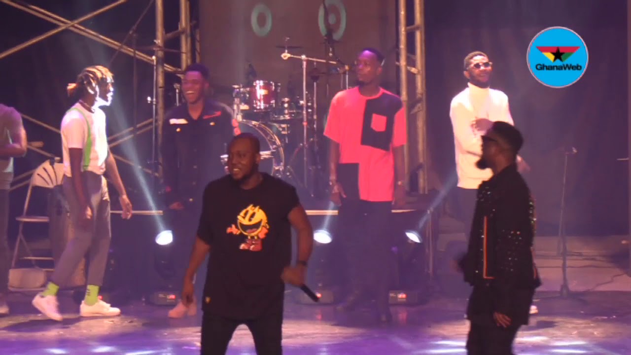Rapperholic 2018: Sarkodie performs 'Bibii Ba' with Kofi Mole, Tulenky, Amerado, others