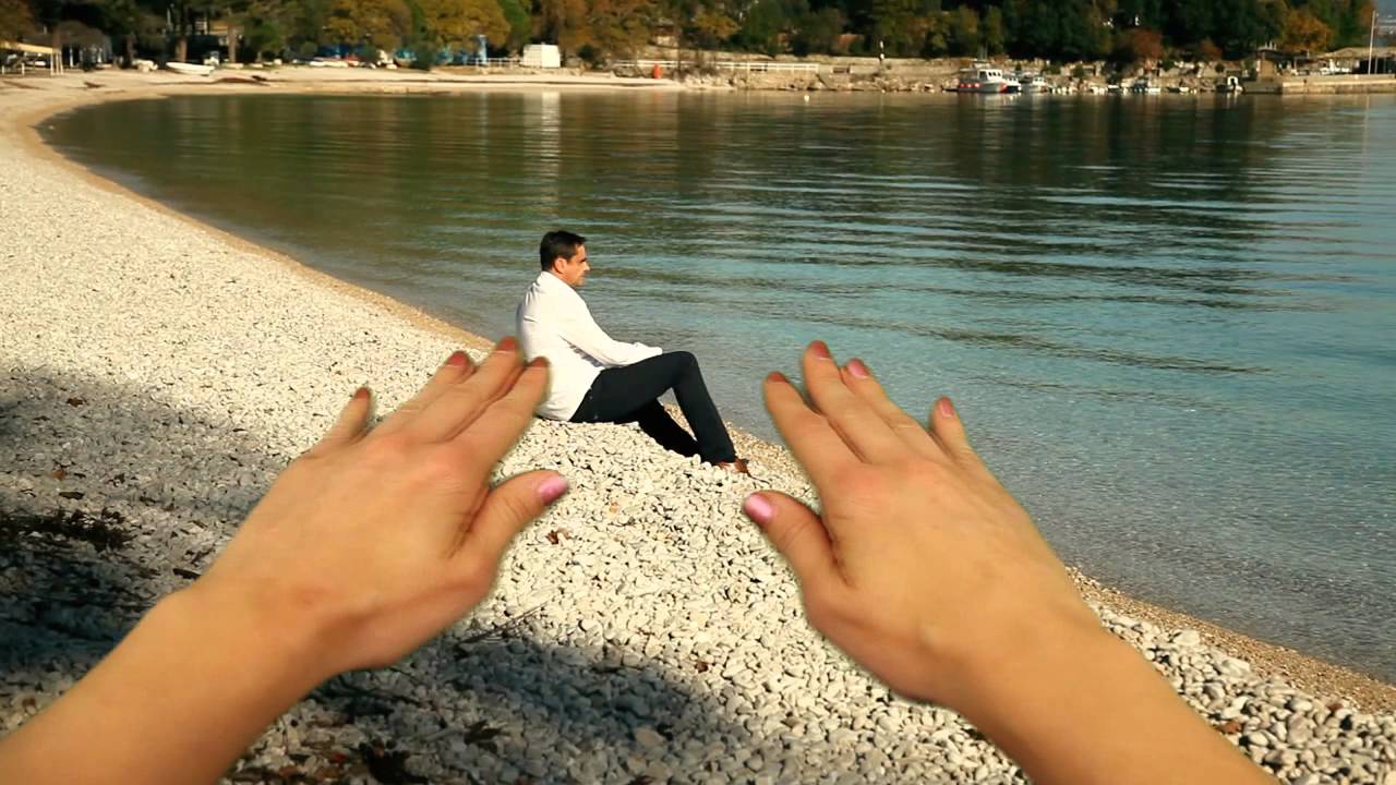 Đani Stipaničev - Slušam More