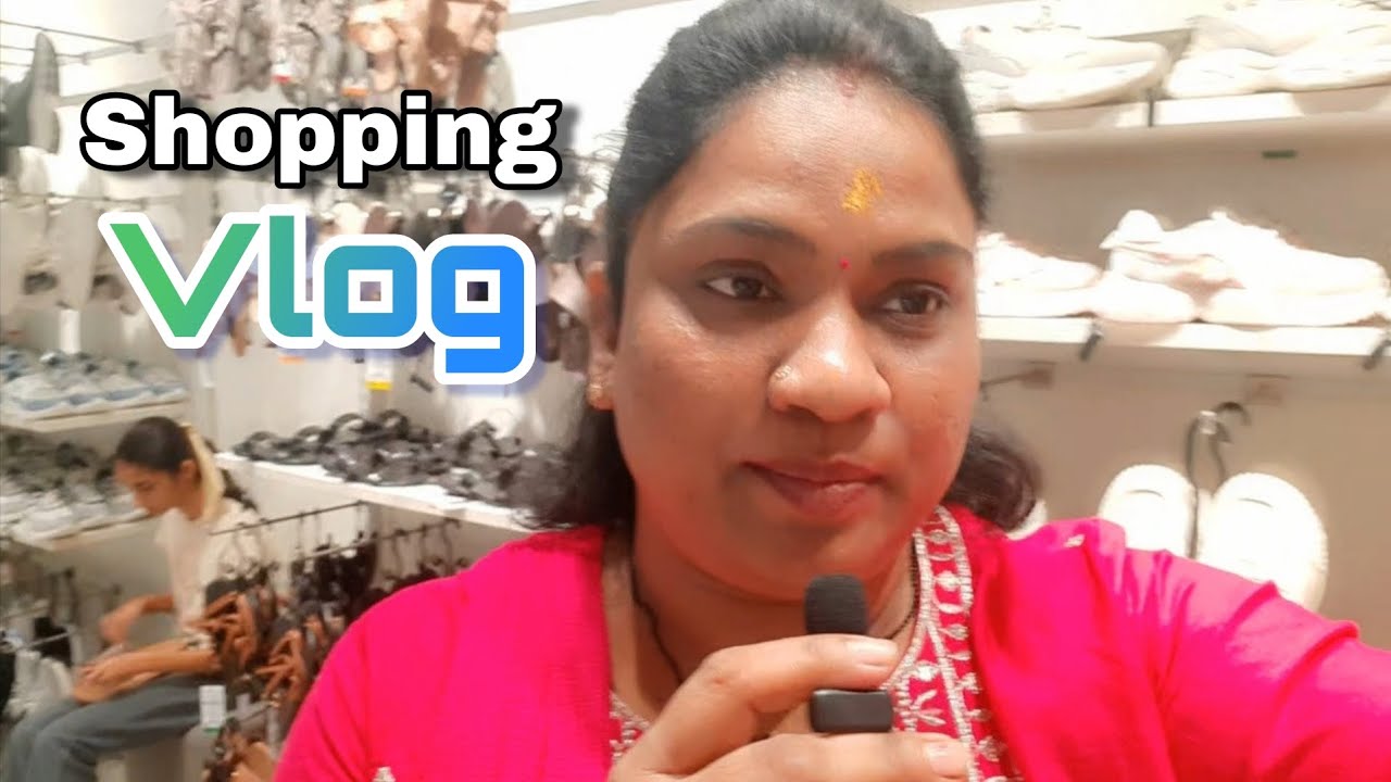 Aaj hum log aaye shopping mall aaj humne bahut enjoy kiya.Vlog #1 