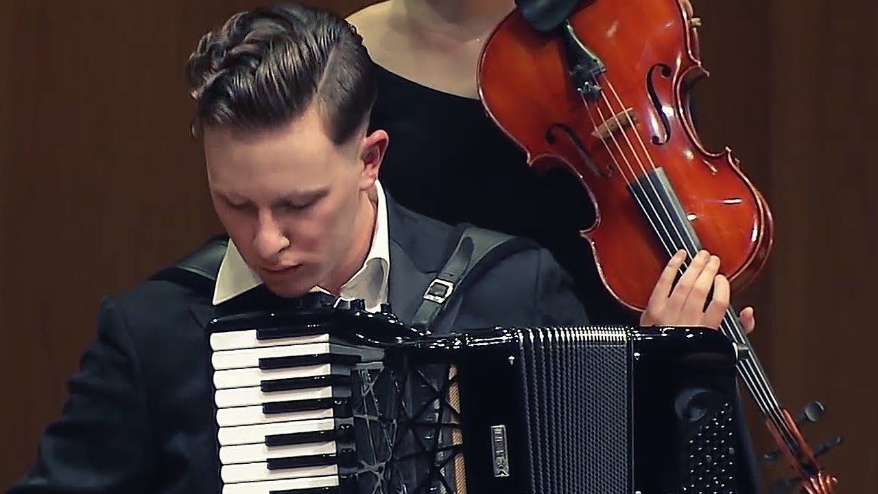 Vivaldi: The Four Seasons (Le quattro stagioni) &ndash; Martynas Levickis & Mikroork&eacute;stra. Live in Seoul