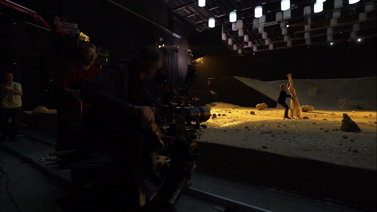 CHANEL N°5 Behind The Scenes: Marion Cotillard Uncovers the Film's Concept — CHANEL Fragrance
