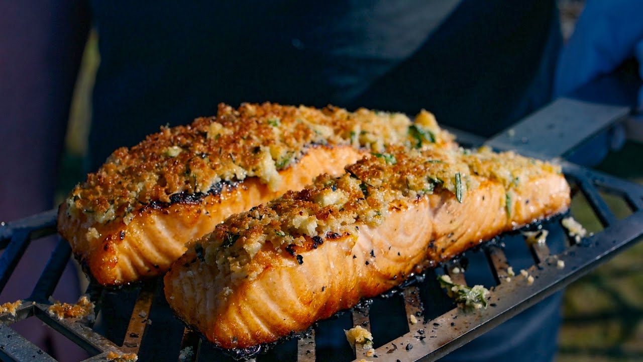Lachs mit Parmesan-Kruste im 800°C Gasgrill! 🔥