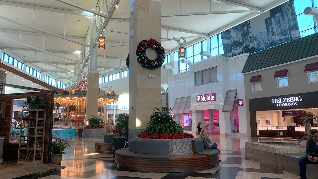Not so Dead Mall: Citrus Park Town Center (Citrus Park, FL) (December 2022)