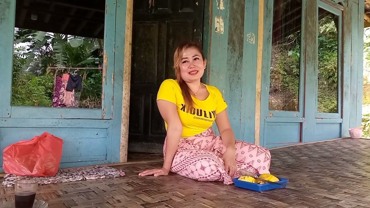 NGOBROL BARENG SAMA JANDA BULE 😄 SATU RUMAH TERPENCIL