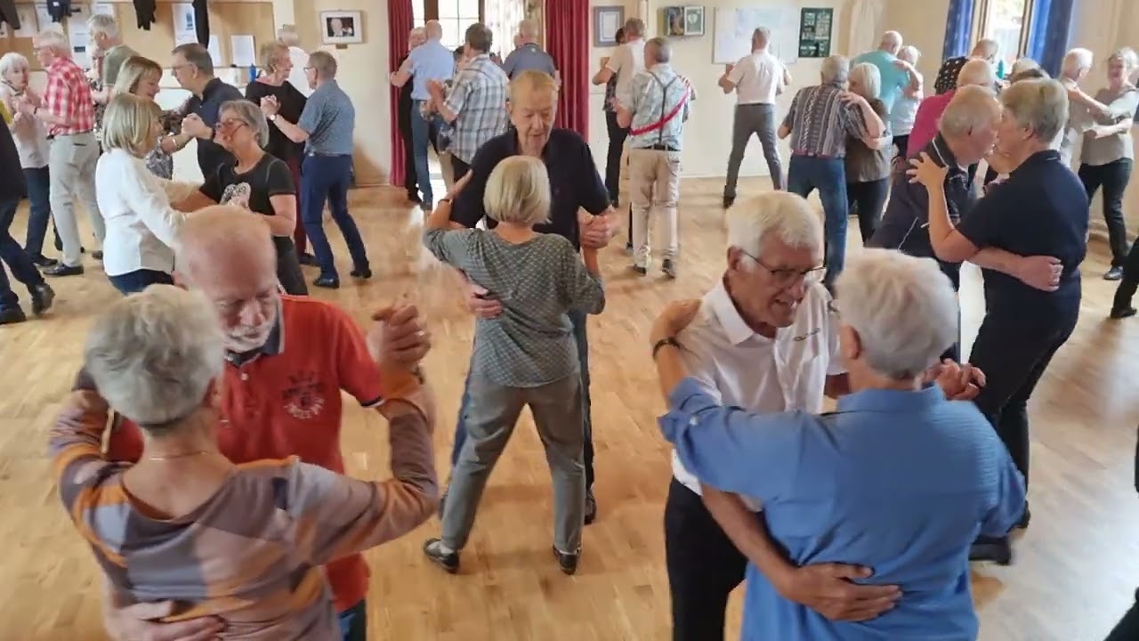 V.T.31/10-25 TORE Tango i Parken 