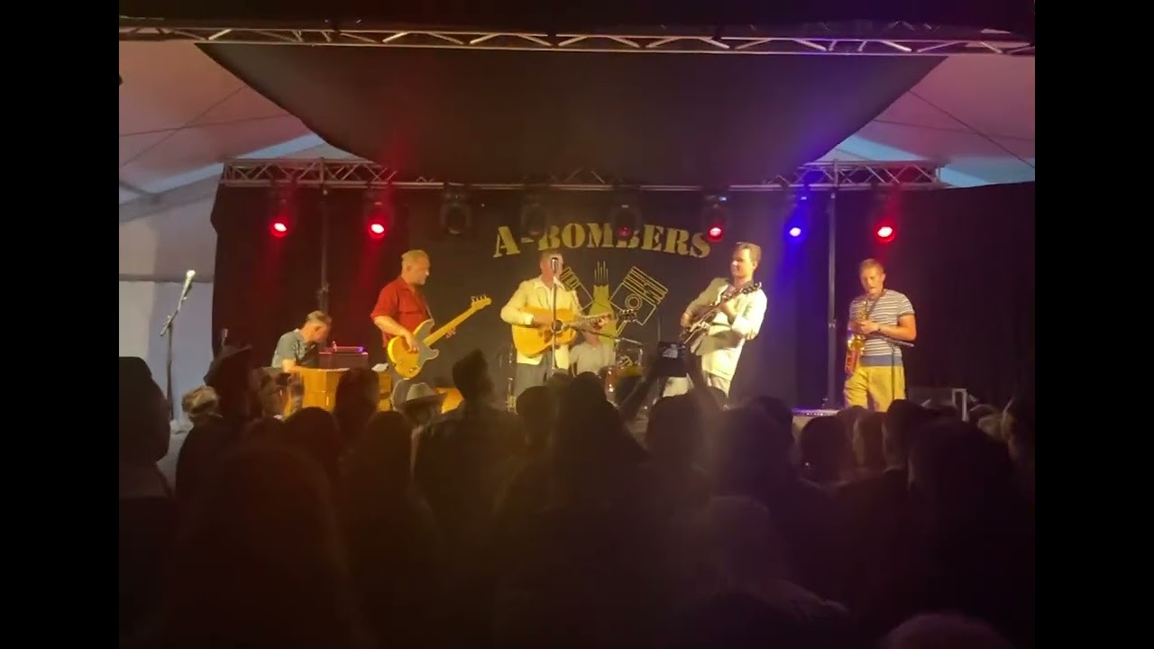 Eivind & The Basement Boys 