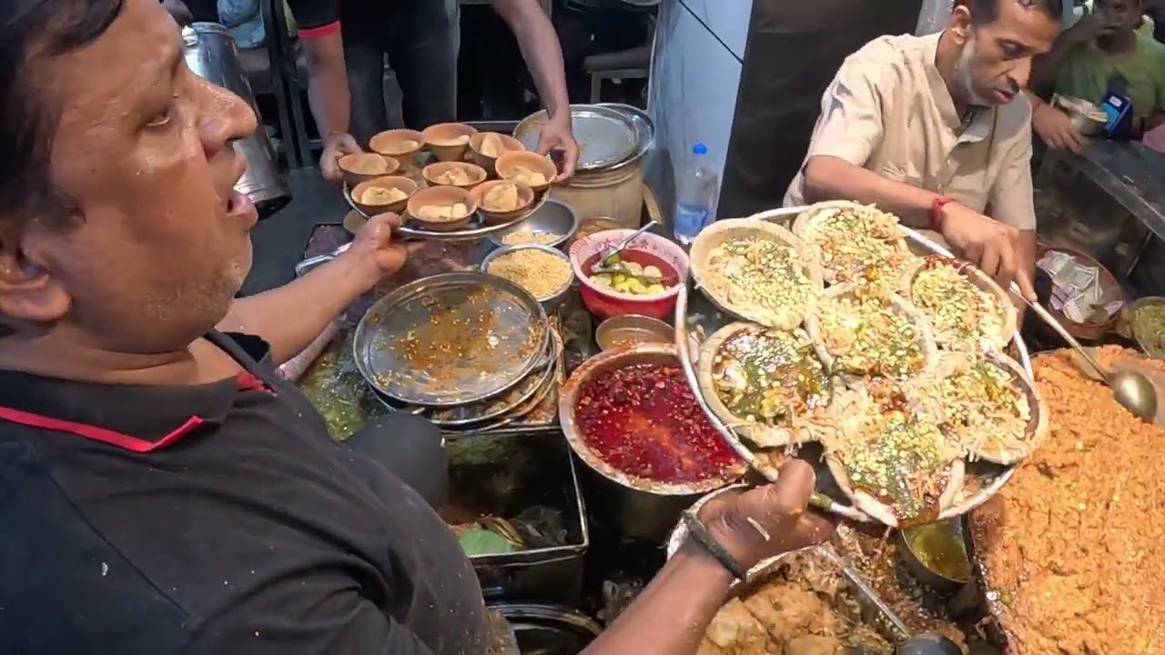 VARANASI KING OF CHAT KASHI CHAT VHANDER#STREET FOOD IN INDIA#BEST STREET FOOD IN VARANASI