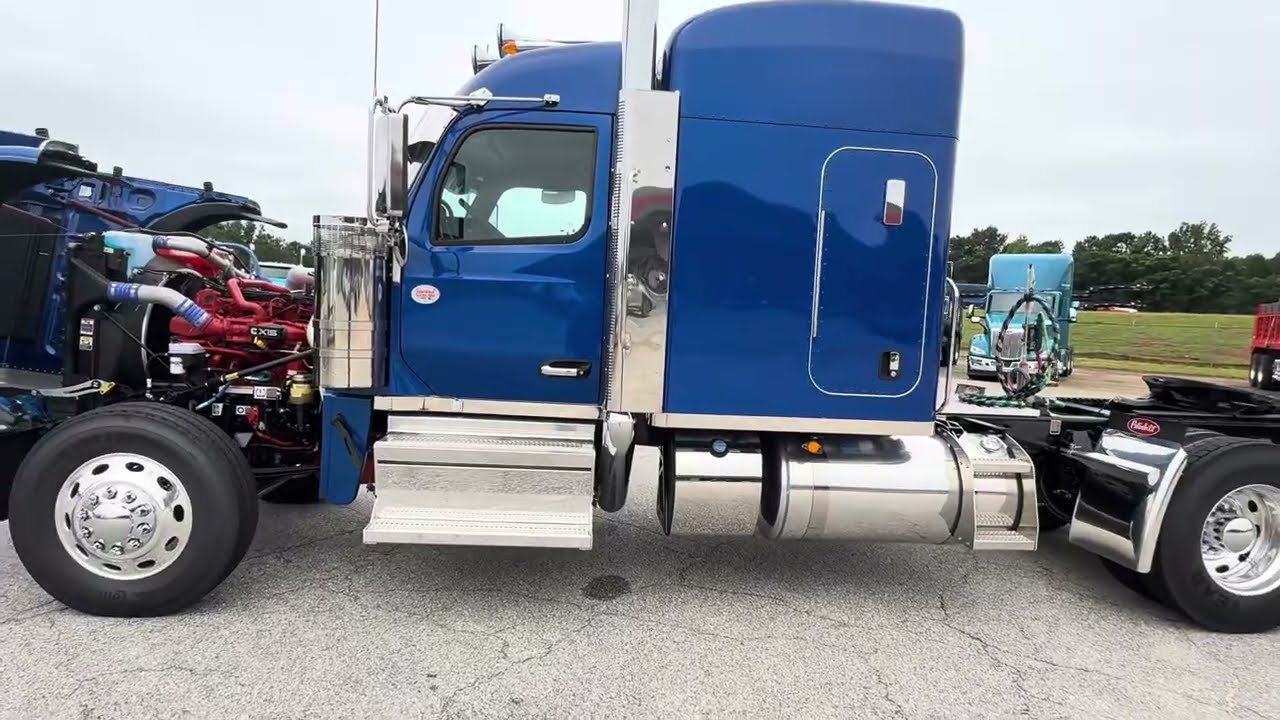 2025 Peterbilt 589, 565 Cummins, 18 speed auto, Walk around video #peterbilt #cummins 46K rears,