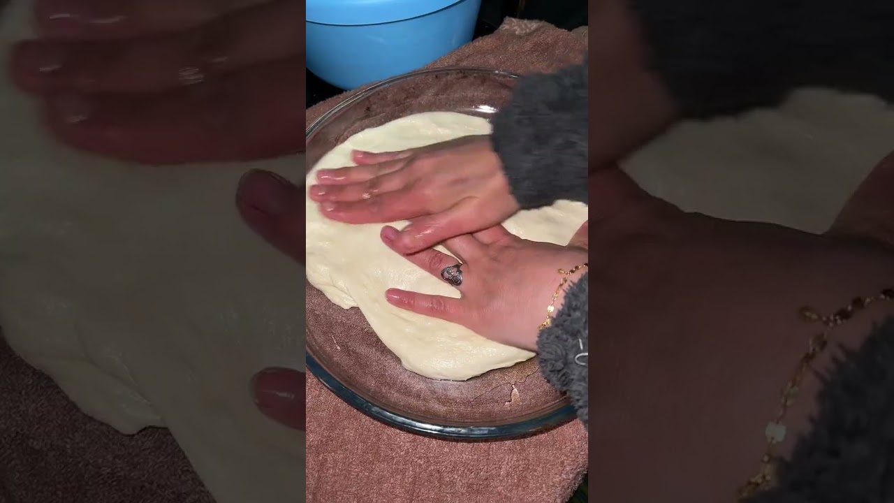 الله يصبحكم بانوار النبي ،بتمنا من الكل يدعمني وشكراً لكم في قناتي البسيطة .